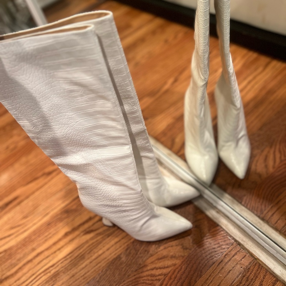 Wifey type knee high boots